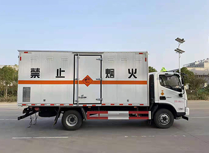 桂阳爆破器材运输车